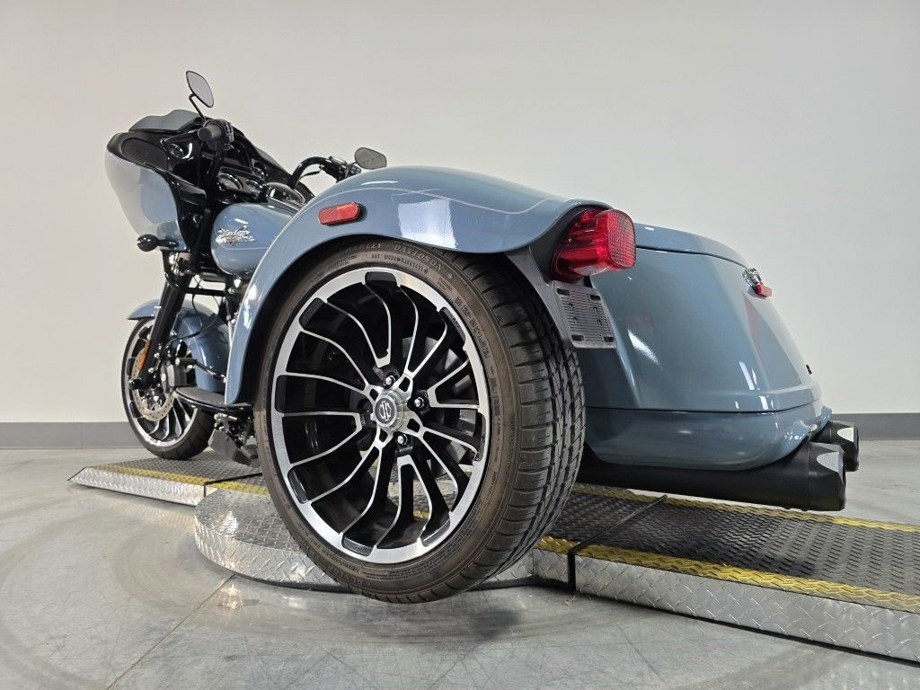 Road Glide® 3
