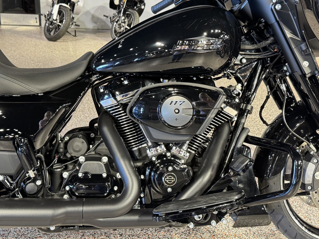 Street Glide®