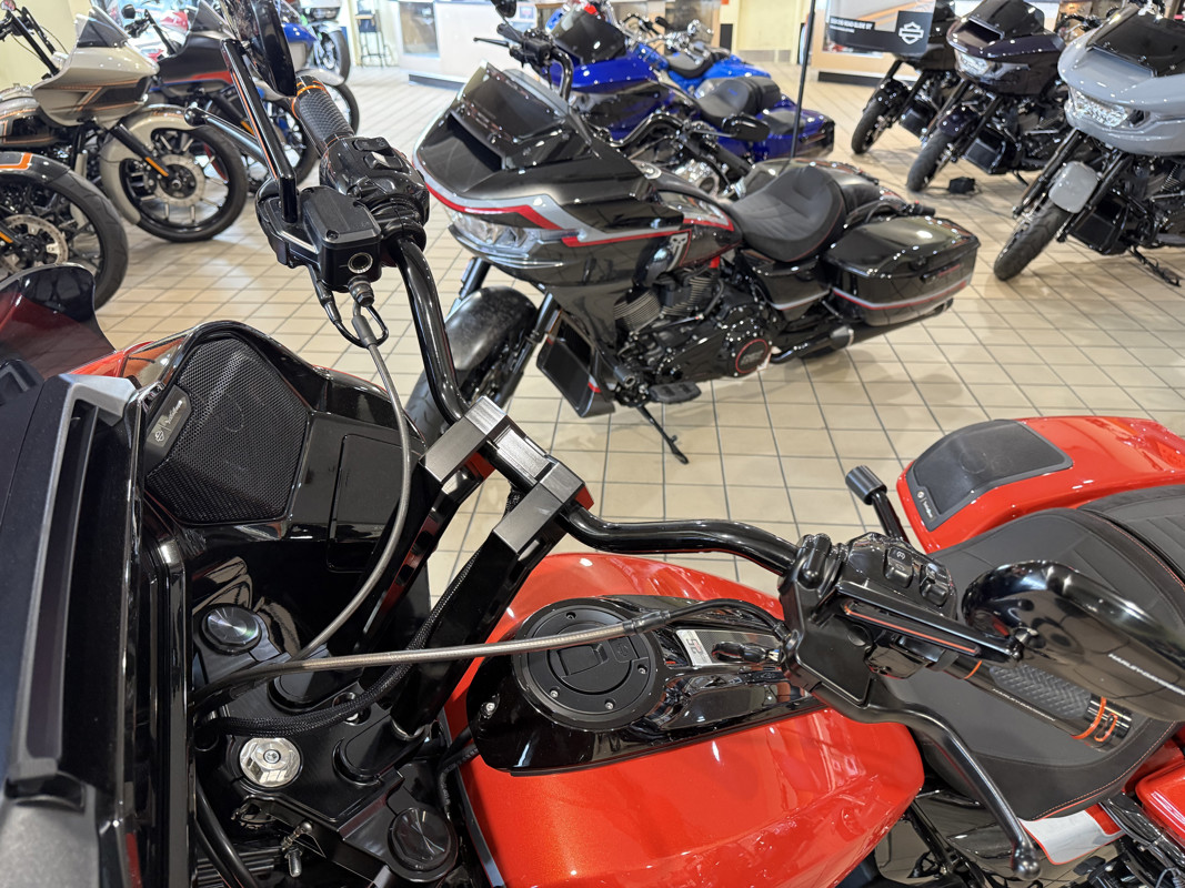 CVO® Road Glide®