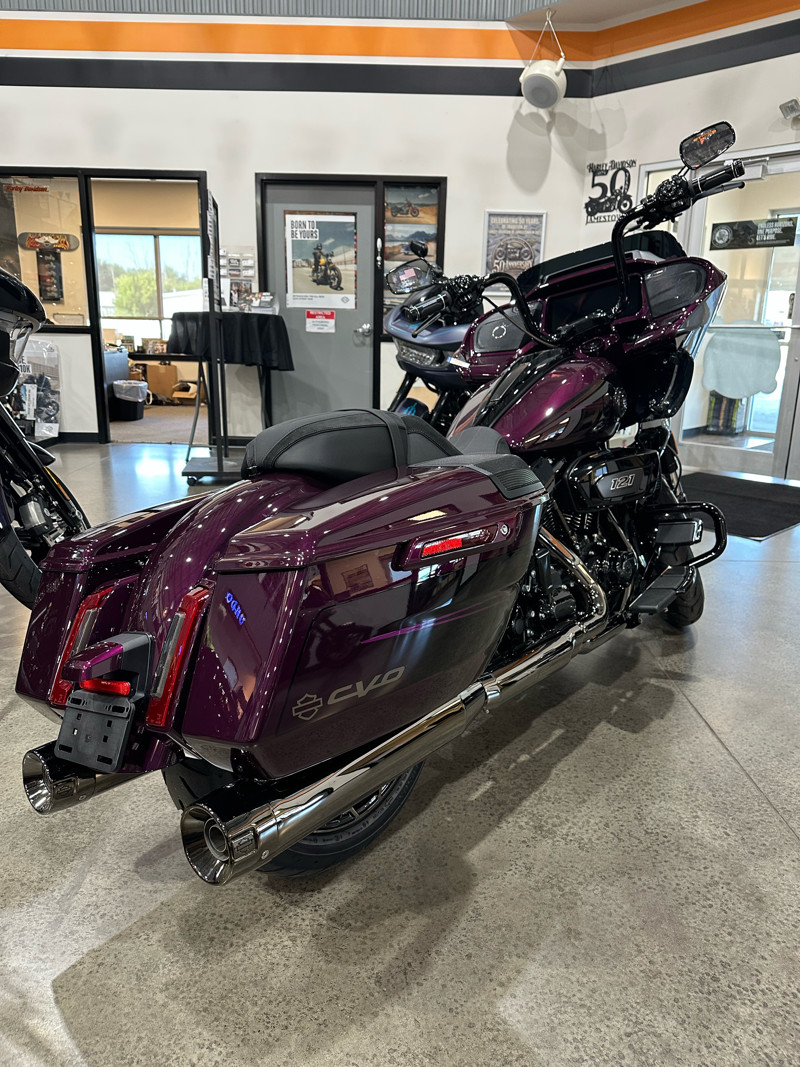 CVO® Road Glide®