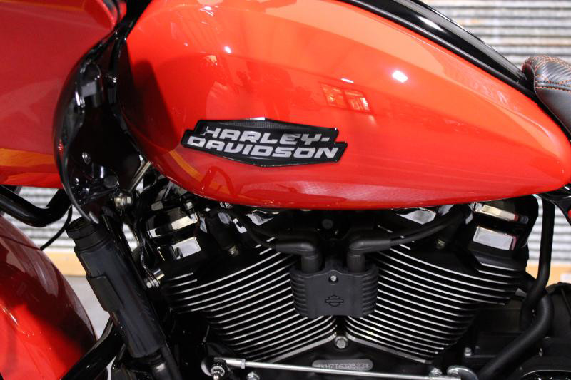 Road Glide®
