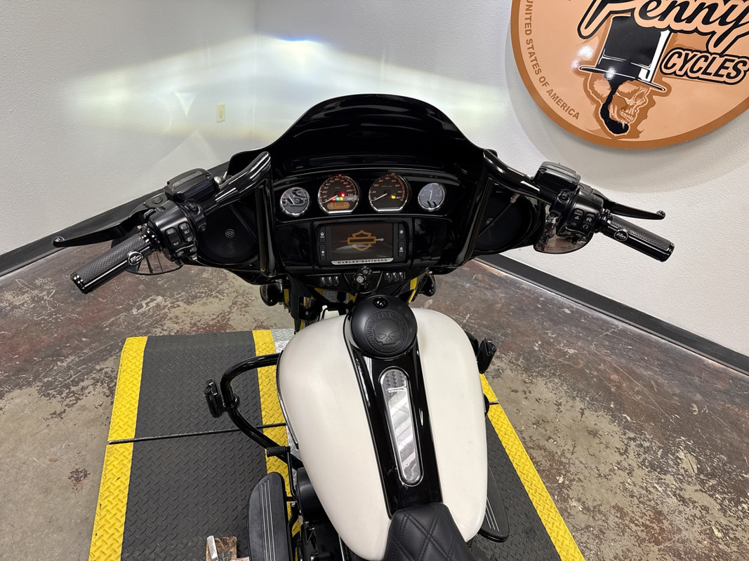 Street Glide® Special