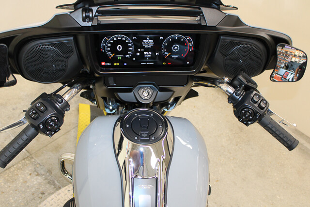 Street Glide®