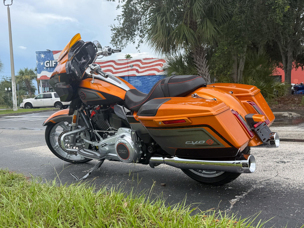CVO® Street Glide®