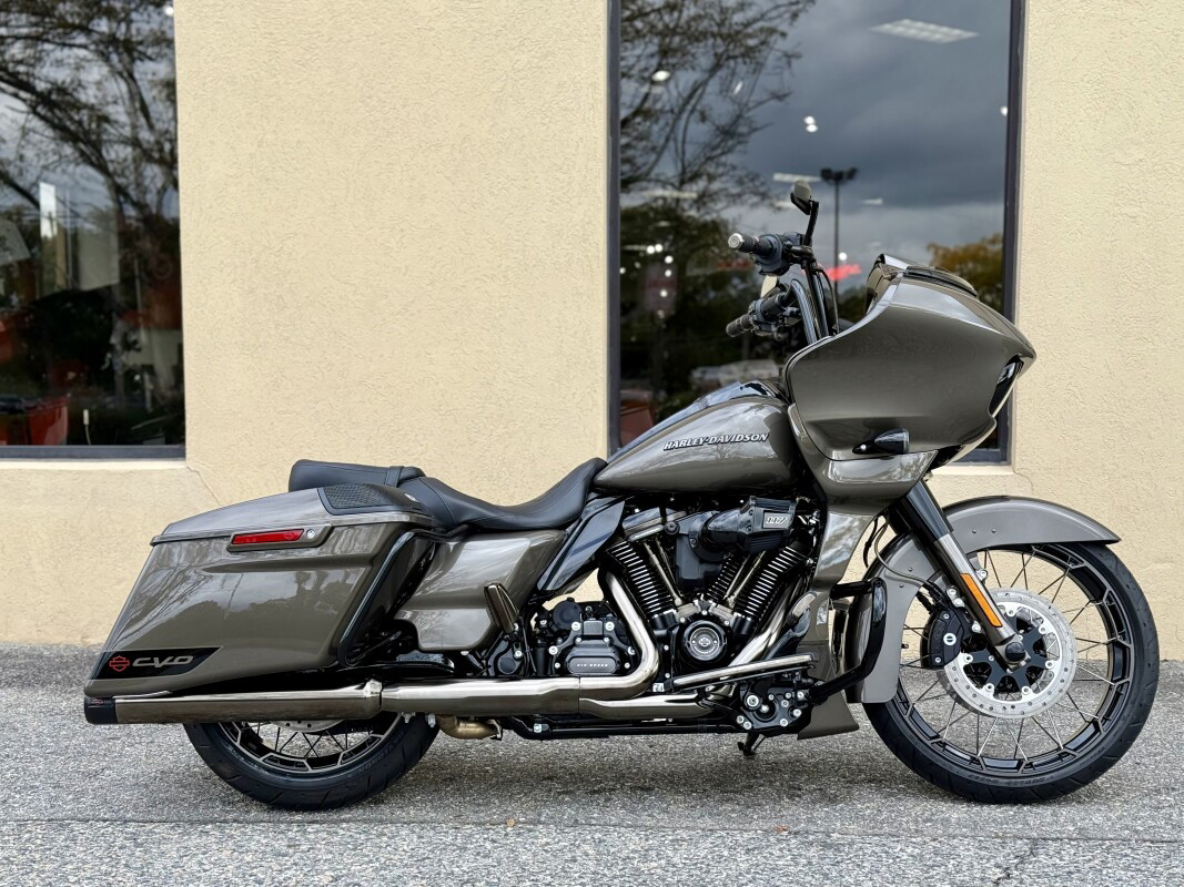 CVO® Road Glide®