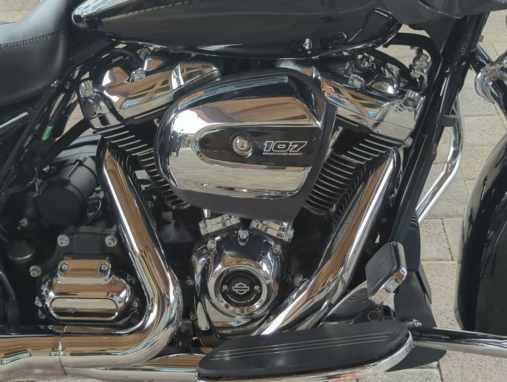 Road Glide®