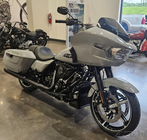 Road Glide®