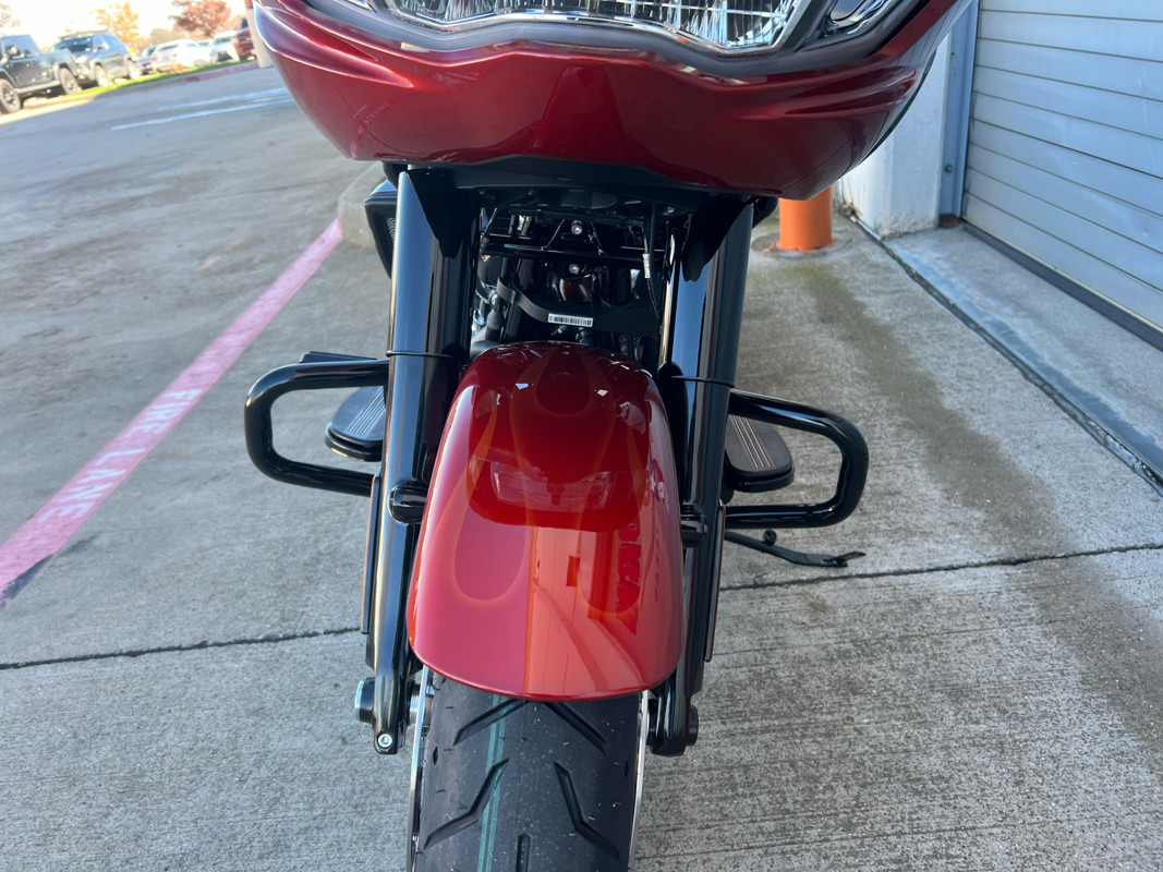 Road Glide®