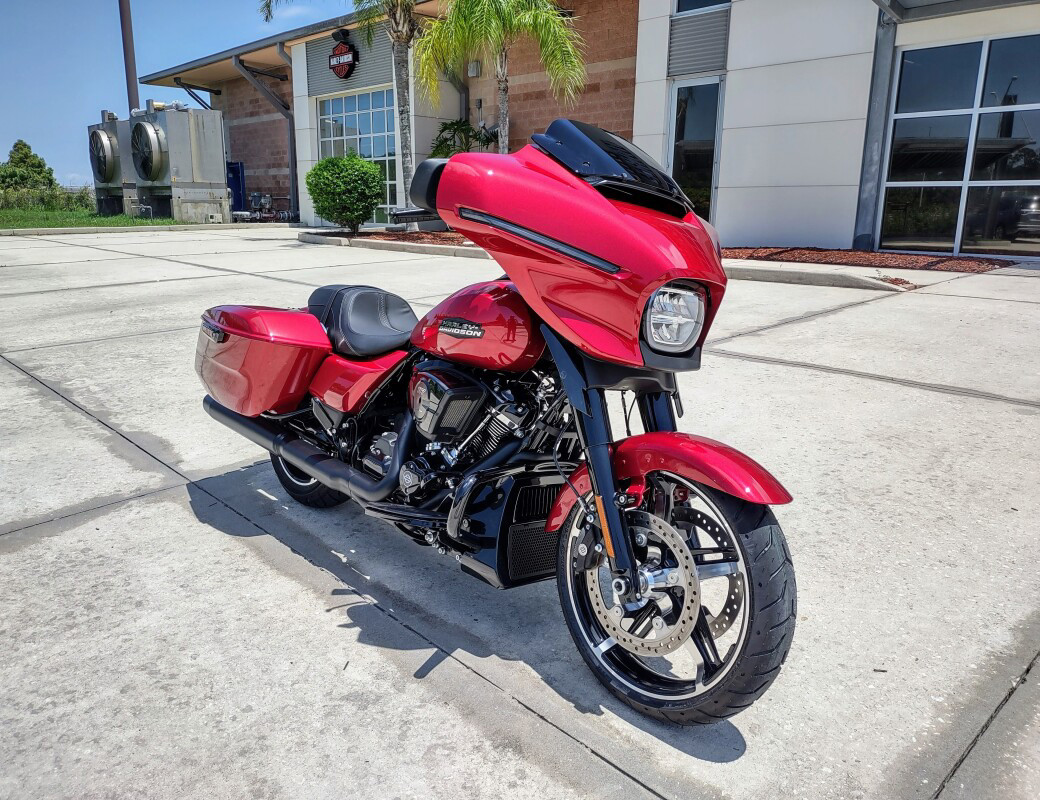 Street Glide®