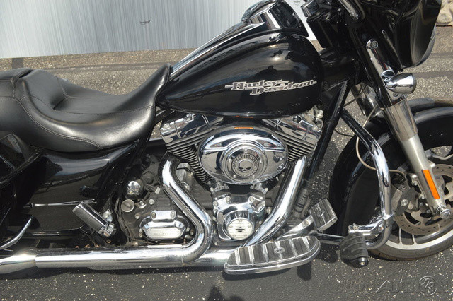 Street Glide®