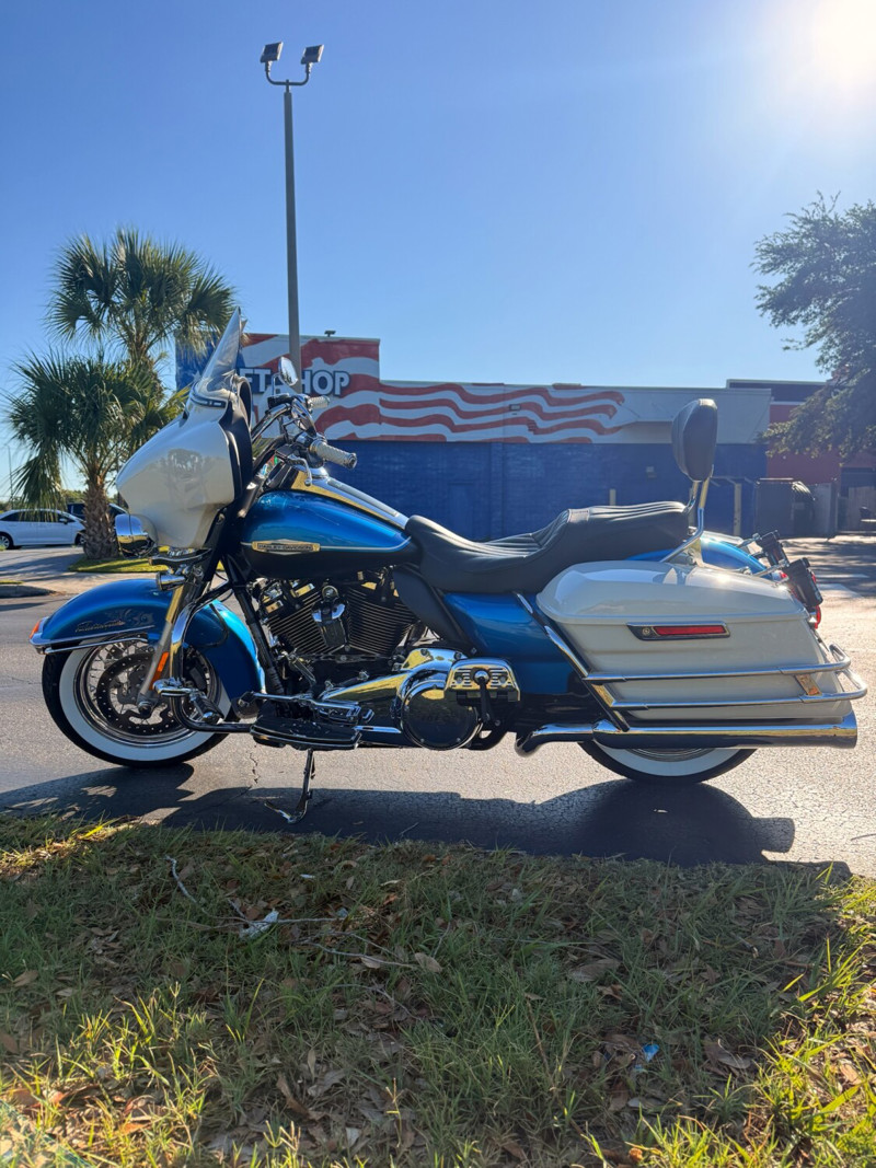 Electra Glide® Revival