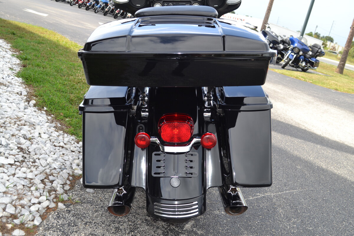 Street Glide®
