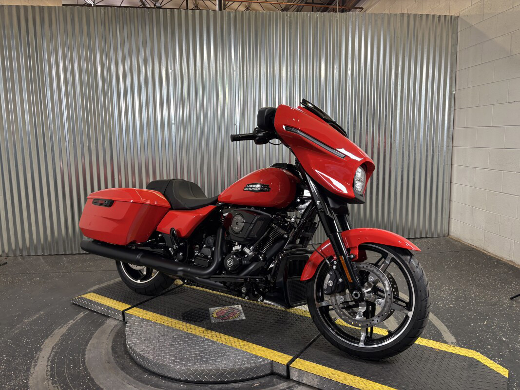 Street Glide®