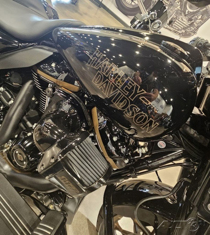 Street Glide® ST
