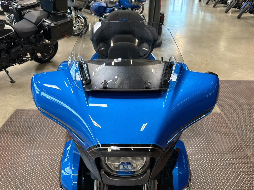 CVO® Street Glide® 3 Limited