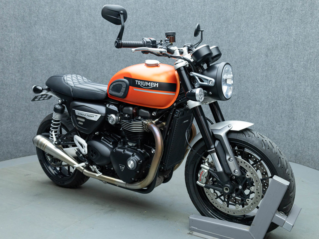 Speed Twin