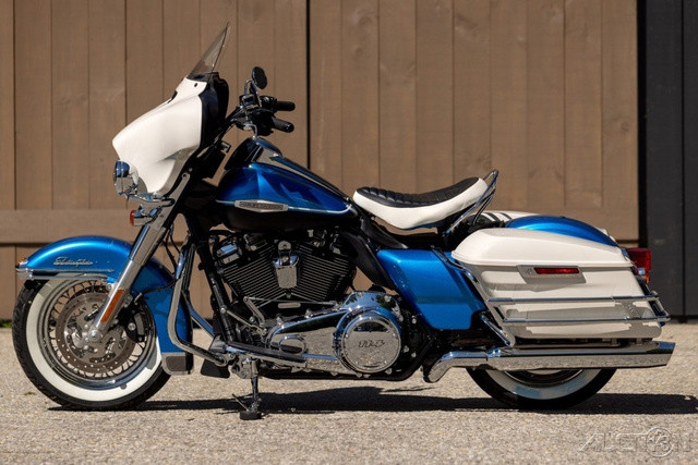 Electra Glide® Revival