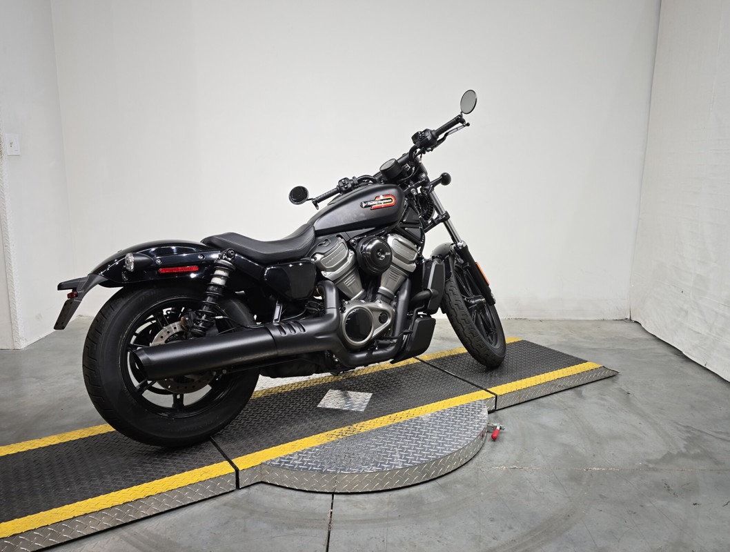 Nightster