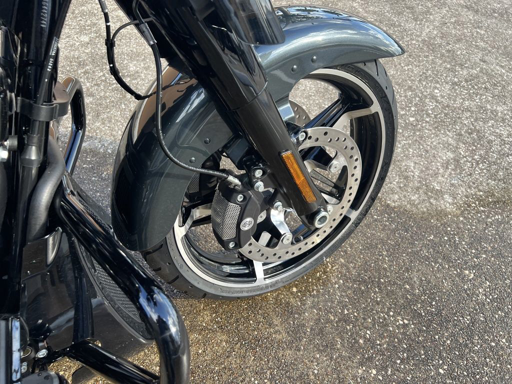 Street Glide®