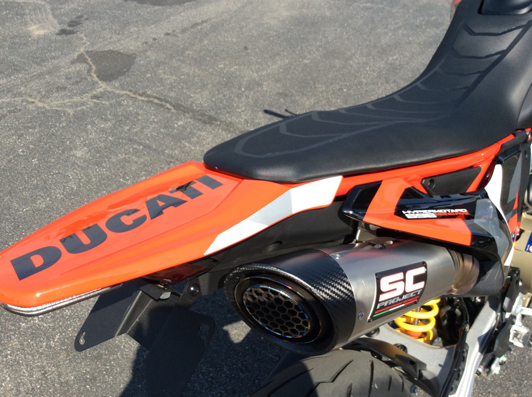 Hypermotard 698