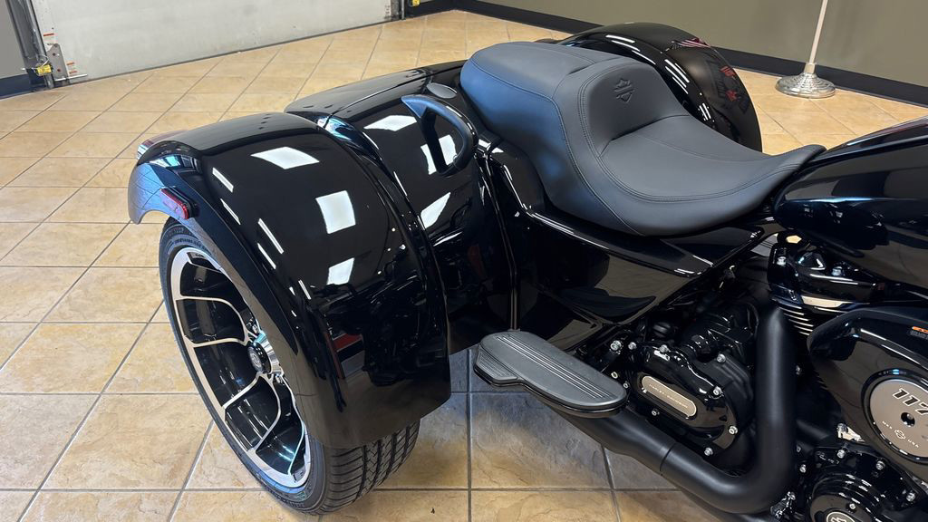 Road Glide® 3