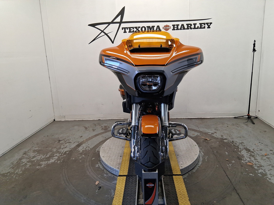 CVO® Street Glide®