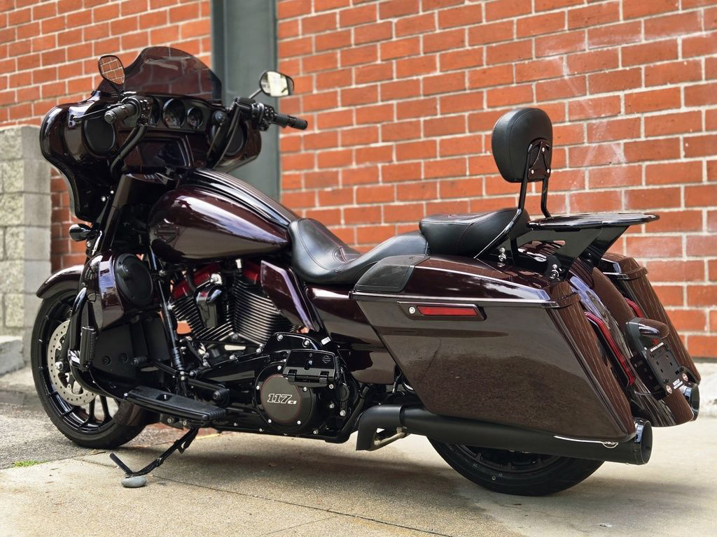 CVO® Street Glide®