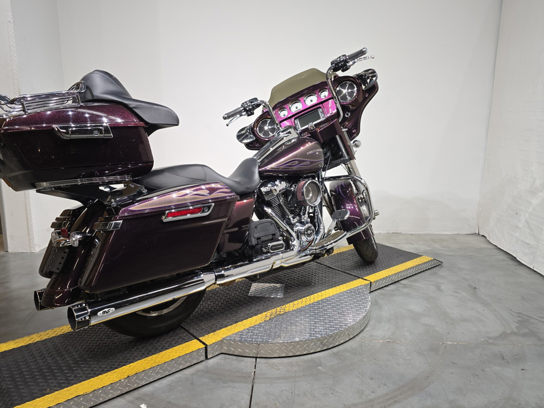 Street Glide® Special