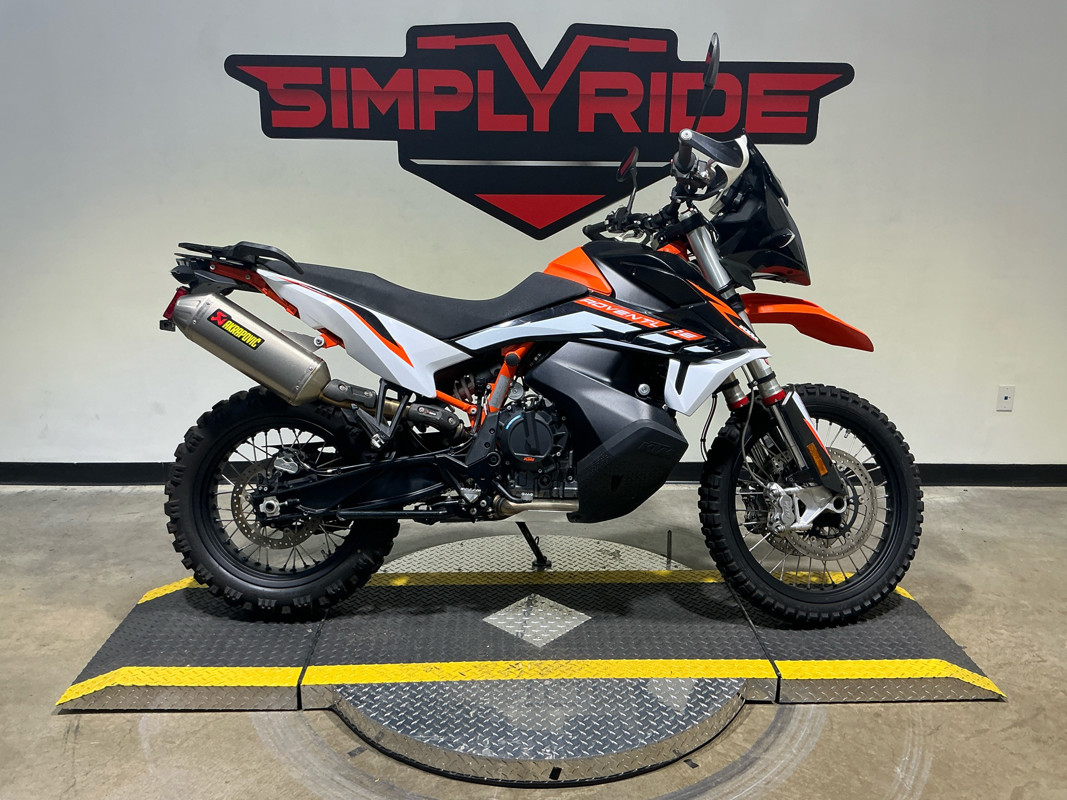 890 Adventure