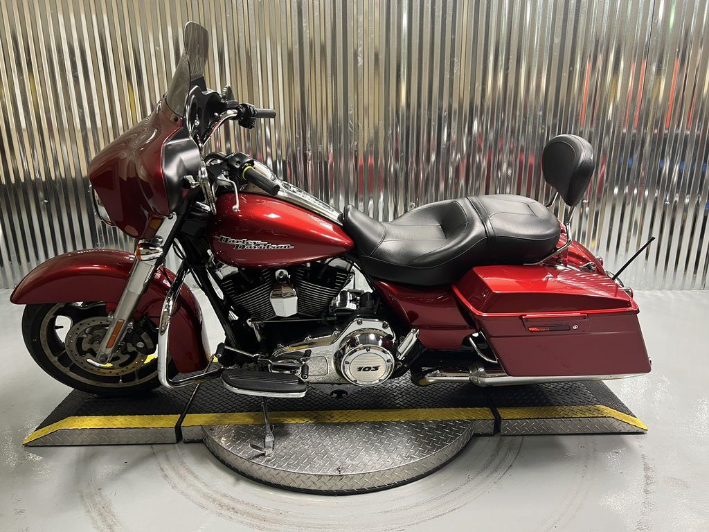 Street Glide®