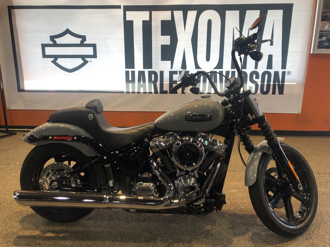 Street Bob®