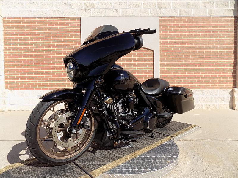 Street Glide® ST
