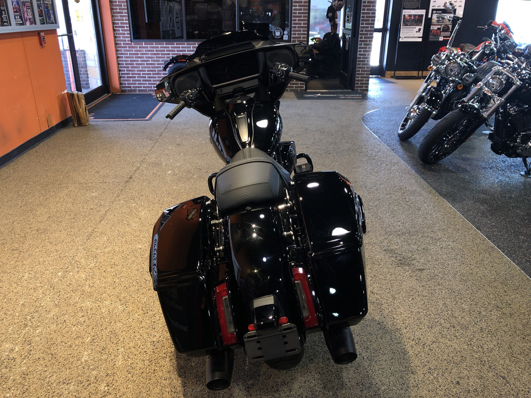 Street Glide®