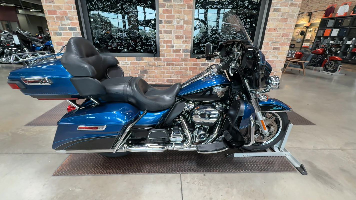 Electra Glide® Ultra® Limited 115th Anniversary
