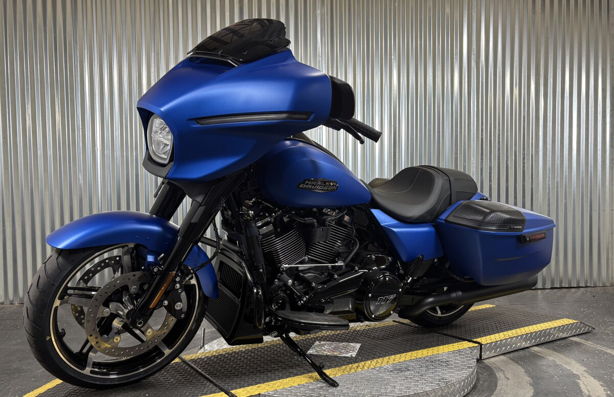 Street Glide®