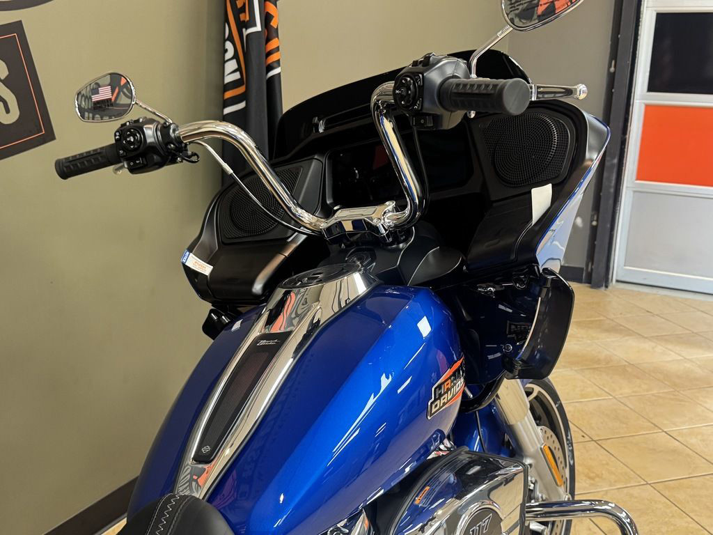 Road Glide®