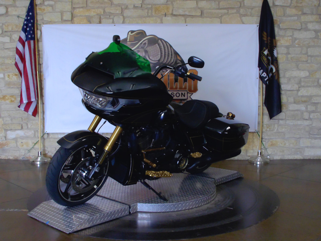 Road Glide®