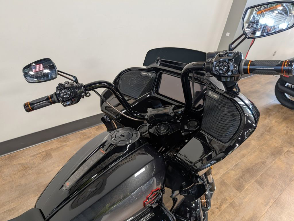CVO® Road Glide®