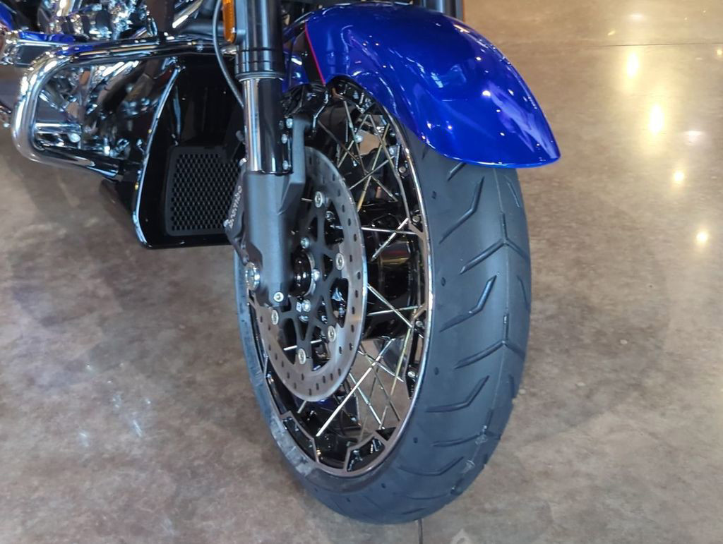 CVO® Road Glide®