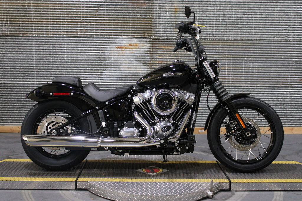 Street Bob®