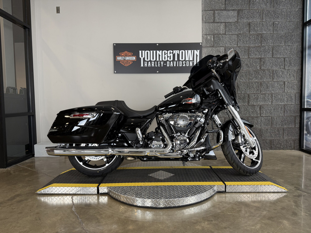 Street Glide®