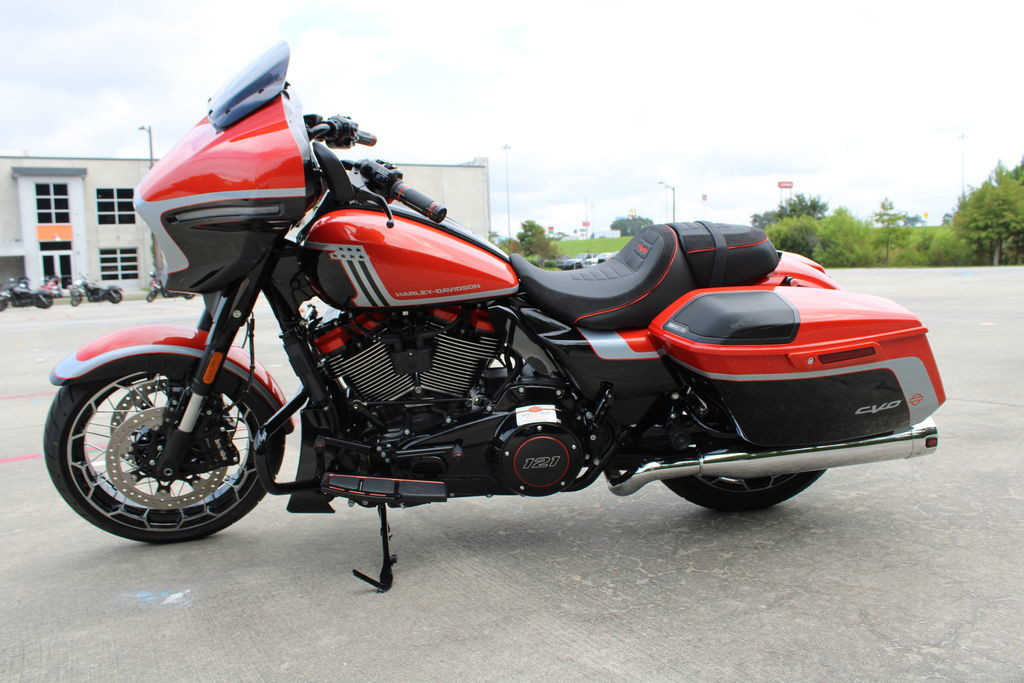 CVO® Street Glide®