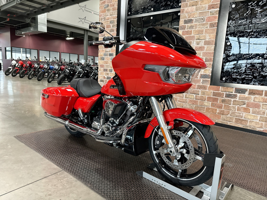 Road Glide®
