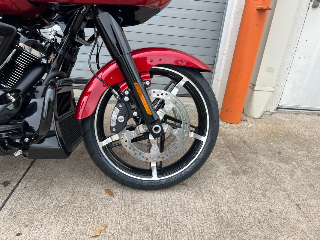 Road Glide®