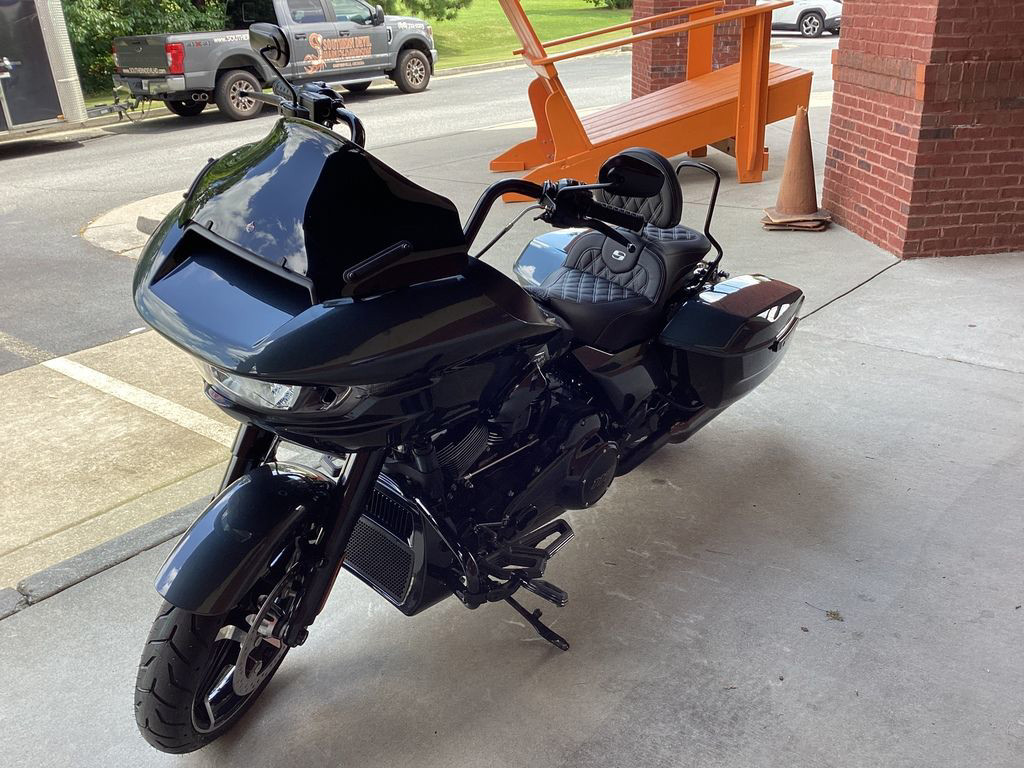 Road Glide®