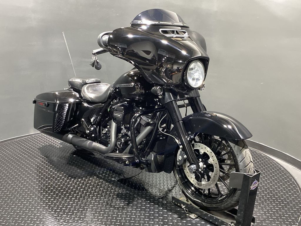 Street Glide® Special