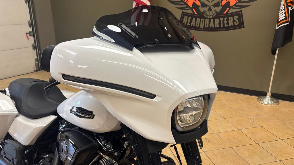 Street Glide®