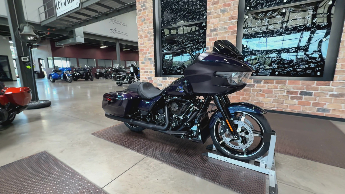 Road Glide®