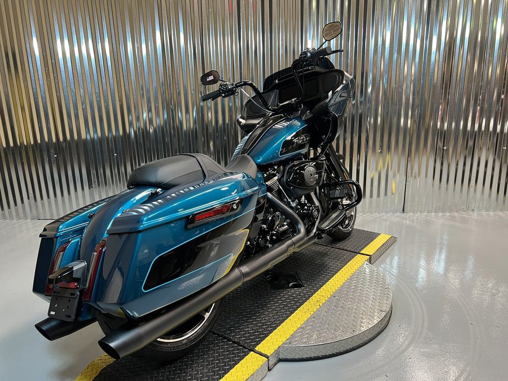 Road Glide®