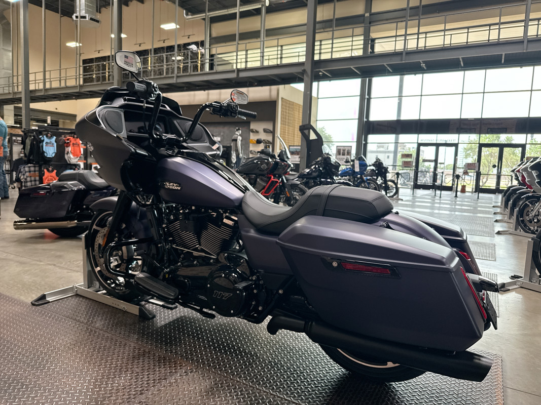 Road Glide®